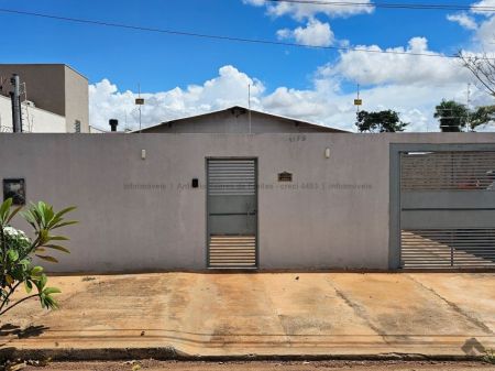 Casa-Térrea em Rita Vieira