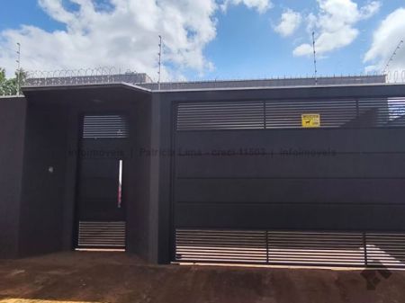 Casa-Térrea em Jardim São Conrado