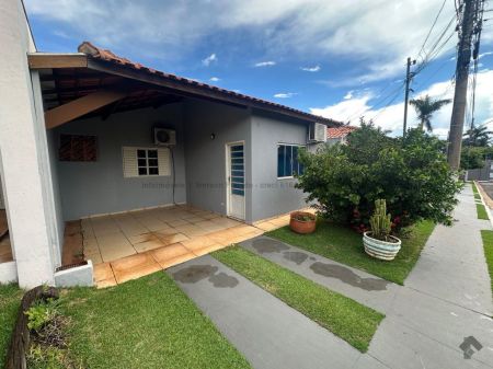 Casa-Térrea-Condomínio em Vila Nasser