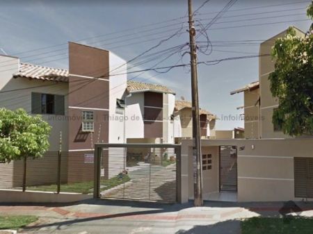 Sobrado-Condomínio em Monte Castelo