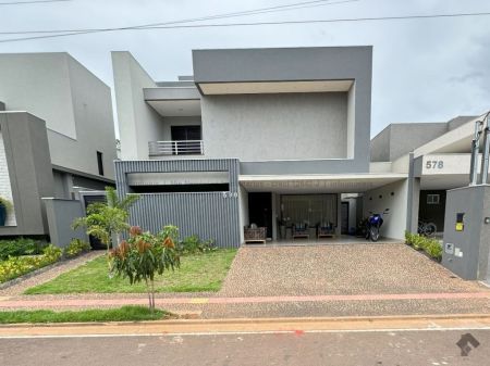 Sobrado-Condomínio em Pq. Residencial Damha III