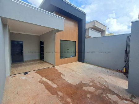 Casa-Térrea em Aero Rancho