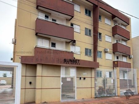 Apartamento em Jardim Universitário