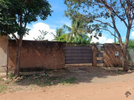 Casa-Térrea em Jardim Campina Verde