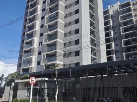 Apartamento em Jardim São Lourenço