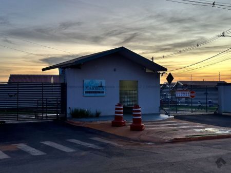 Casa-Térrea-Condomínio em Vila Nasser