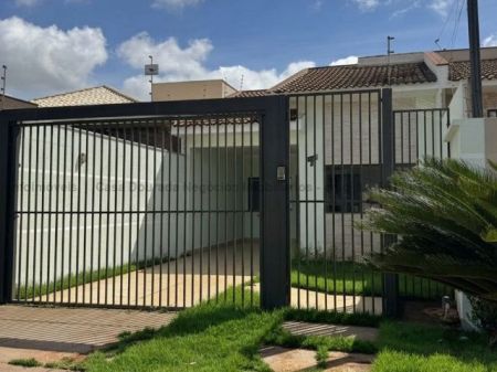 Casa-Térrea em Santa Fé