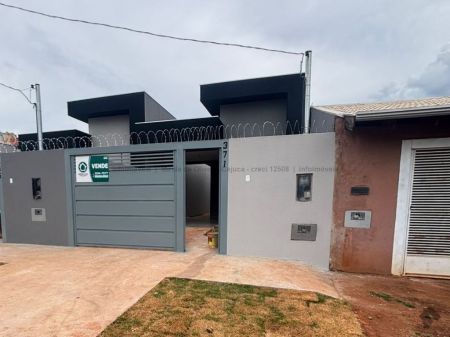 Casa-Térrea em Vila Manoel Taveira