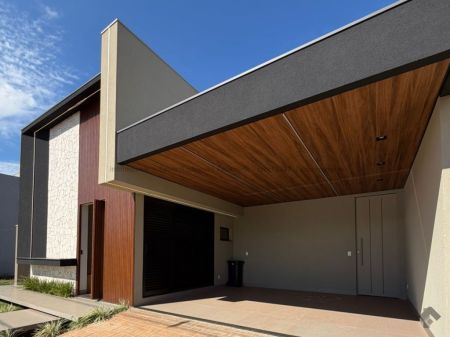 Casa-Térrea-Condomínio em Residencial Porto Unique
