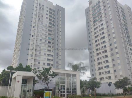 Apartamento em Flamboyant