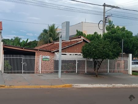 Casa-Térrea em Centro