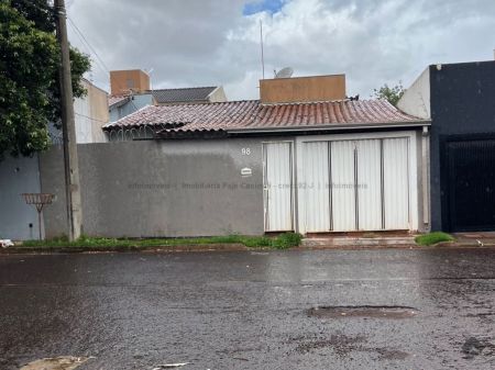 Casa-Térrea em Costa Verde