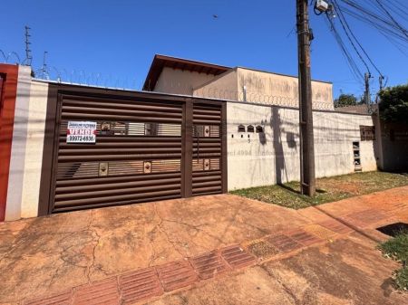 Casa-Térrea-Condomínio em Vila São Jorge da Lagoa