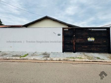 Casa-Térrea em Vila Sílvia Regina