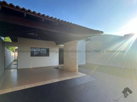 Casa-Térrea em Parque Alvorada