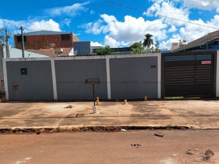 Casa Comercial em Jardim das Perdizes