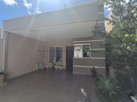 Casa-Térrea em Jardim Panamá