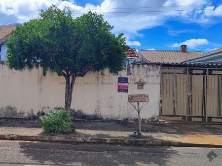 Casa-Térrea em Centro