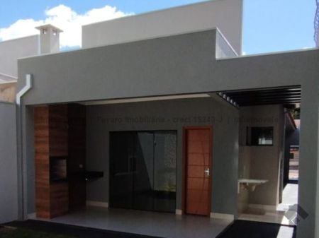 Casa-Térrea em Aero Rancho