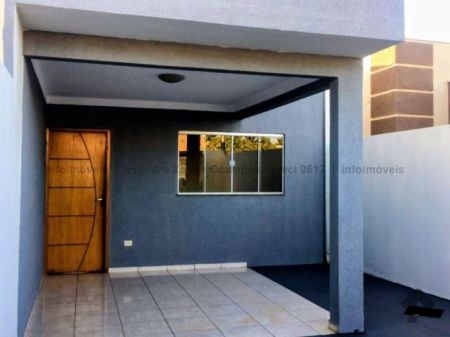 Casa-Térrea em Nova Campo Grande