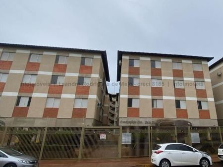 Apartamento em Vila Glória