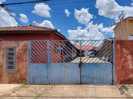 Casa-Térrea-Condomínio em Vila Taveirópolis