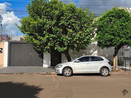 Casa Comercial em Vila Célia