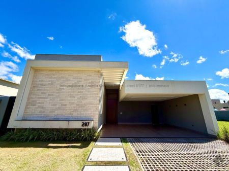 Casa-Térrea-Condomínio em Residencial Alphaville II