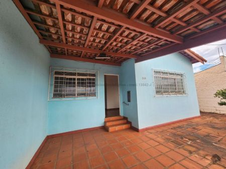 Casa-Térrea em Jardim Monte Líbano