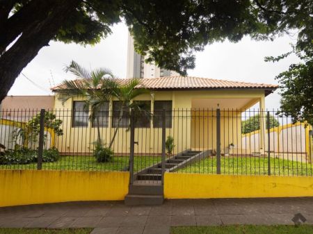 Casa-Térrea em Centro