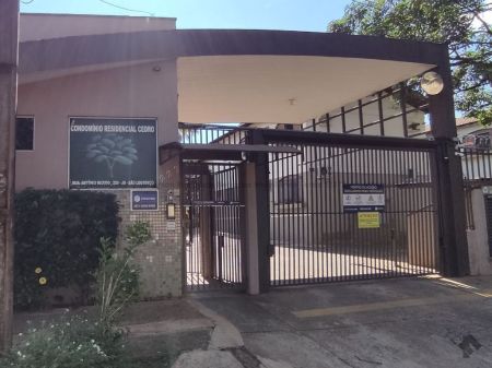 Apartamento em Jardim São Lourenço