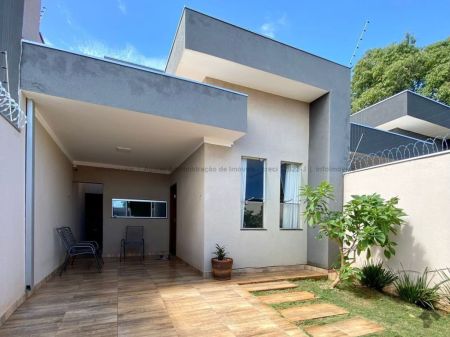 Casa-Térrea em Rita Vieira