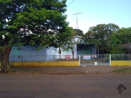Casa-Térrea em Centro