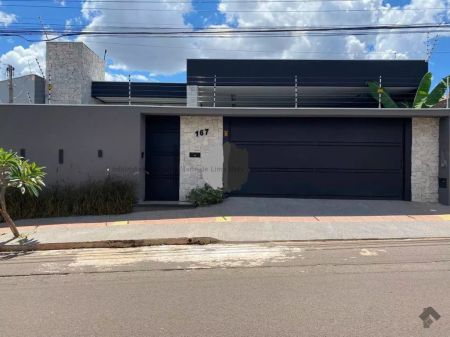 Casa-Térrea em Vila do Polonês
