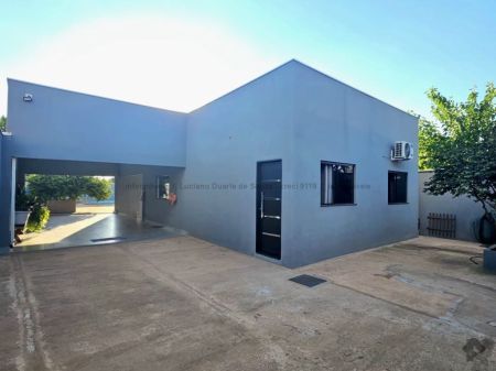 Casa-Térrea em Vila Cidade Morena
