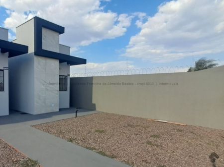Casa-Térrea em Bela Laguna