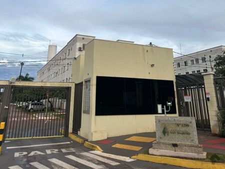 Apartamento em Pioneiros