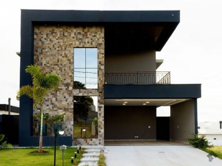 Sobrado-Condomínio em Residencial Shalom