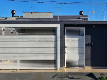 Casa-Térrea em Rita Vieira