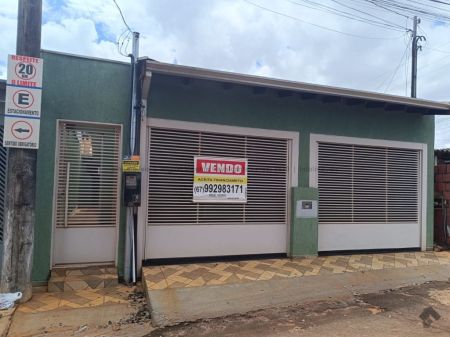 Casa-Térrea-Condomínio em Tijuca