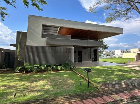 Casa-Térrea-Condomínio em Residencial Alphaville II