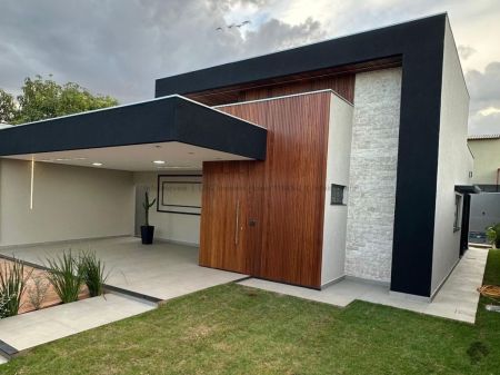 Casa-Térrea em Rita Vieira