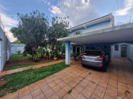 Sobrado em Jardim dos Estados
