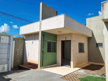 Casa-Térrea-Condomínio em Jardim Alto São Francisco