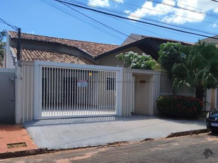 Casa-Térrea em Carandá