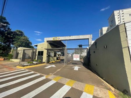 Apartamento em Pioneiros
