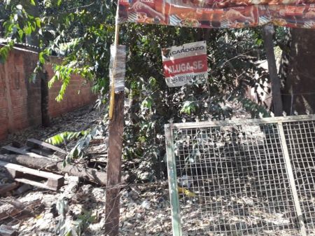 Área em Jardim Parati