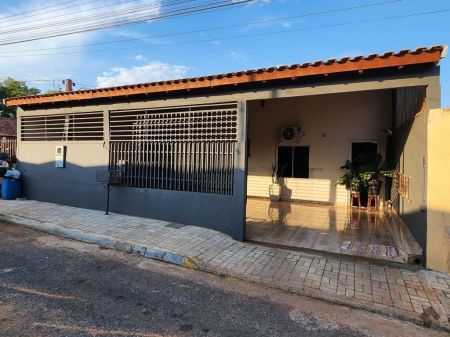 Casa-Térrea em Jardim Boa Vista