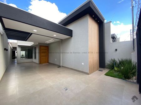 Casa-Térrea em Rita Vieira