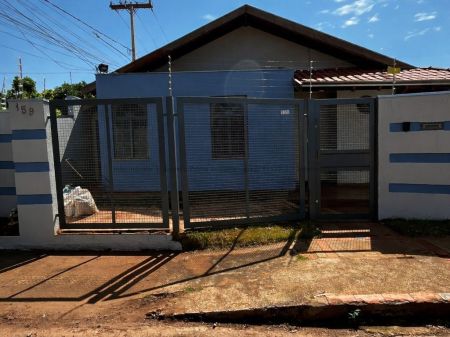 Casa-Térrea em Coopharádio
